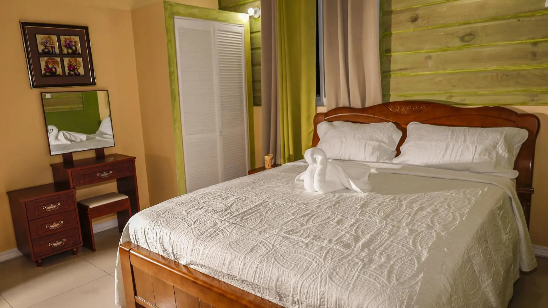 Incognito Reggae Rooms Kingston Jamaica