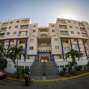 https://the-dorchester.hotelsochorios.net